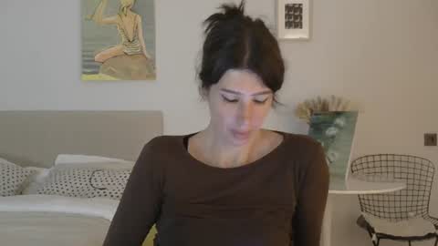 White Queen online show from 07/02/26, 06:25