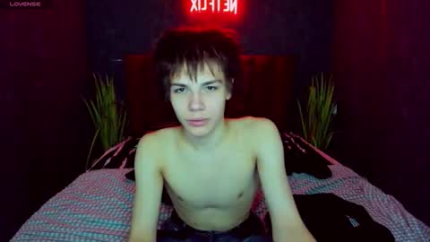 Geoffrey online show from 10/23/25, 01:21