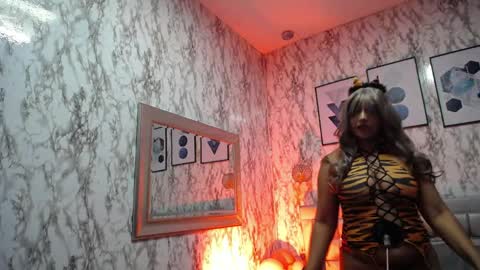 Whitney  online show from 03/29/26, 09:26