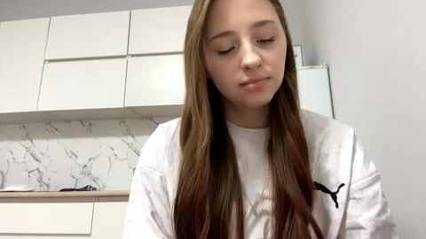 Vicky online show from 03/26/26, 09:53