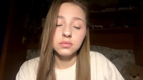 Vicky online show from 04/03/26, 10:08