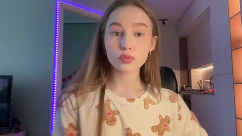 Alisa online show from 12/03/24, 06:26