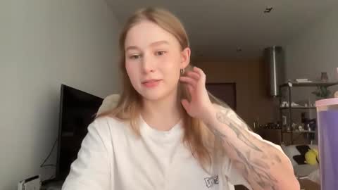 Alisa online show from 11/10/25, 07:29