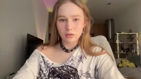 Alisa online show from 02/04/26, 08:09