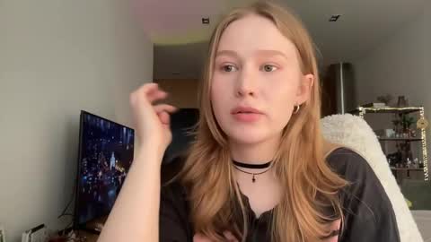 Alisa online show from 04/09/26, 07:25