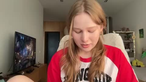 Alisa online show from 07/06/26, 07:38