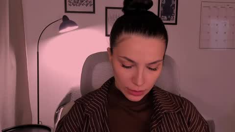 whoislulu online show from 03/16/26, 07:40