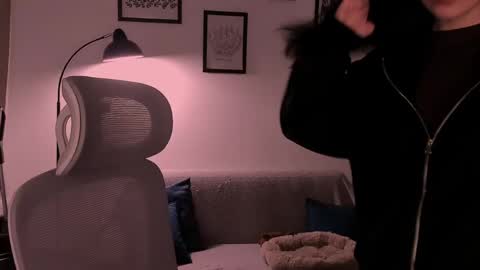 whoislulu online show from 03/29/26, 07:03