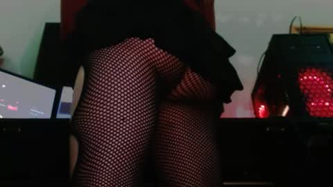 whoknowssss99 online show from 11/04/25, 12:54