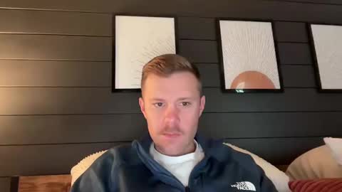 Snapshot of whoops1017 chatting on 12/17/24, 02:22 whoops1017 online show from 12/17/24, 02:22