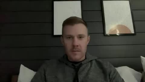 Snapshot of whoops1017 chatting on 02/02/26, 06:06 whoops1017 online show from 02/02/26, 06:06