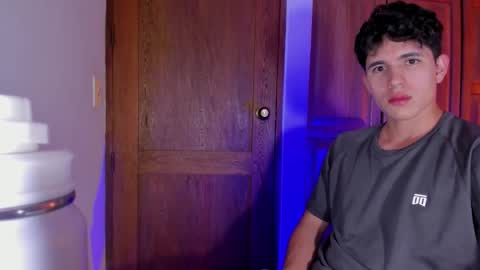 whos_he online show from 02/19/26, 07:10