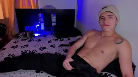 whos_he online show from 02/27/26, 06:19