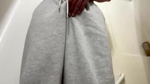 Snapshot of whosstin chatting on 10/12/25, 12:26 whosstin online show from 10/12/25, 12:26