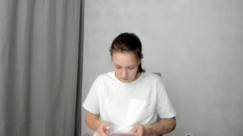 Veronica online show from 02/11/26, 09:09