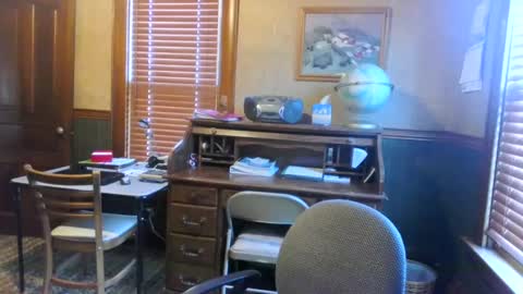 Snapshot of whydog chatting on 02/23/25, 03:08 whydog online show from 02/23/25, 03:08