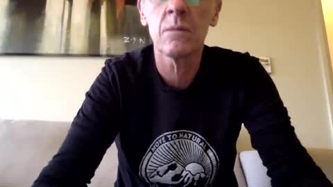 whynotfly1 online show from 10/23/25, 08:13