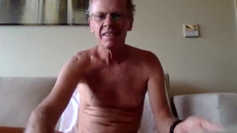 whynotfly1 online show from 10/27/25, 07:34