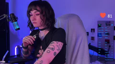 Snapshot of whysosweet chatting on 12/29/24, 01:13 iggy iggz online show from 12/29/24, 01:13