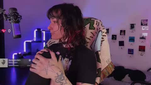 iggy iggz online show from 10/27/25, 01:31