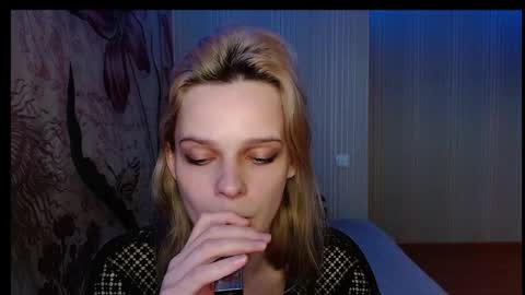 Victoria online show from 09/23/25, 03:09