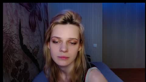 Victoria online show from 09/26/25, 06:28