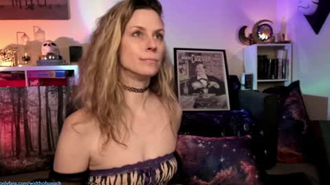 Gretchen  Jimmy online show from 02/05/25, 03:45