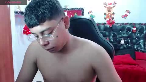 Snapshot of wiilliam_20 chatting on 12/21/24, 02:15 wiilliam online show from 12/21/24, 02:15