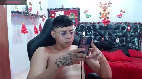 Snapshot of wiilliam_20 chatting on 12/21/24, 06:12 wiilliam online show from 12/21/24, 06:12