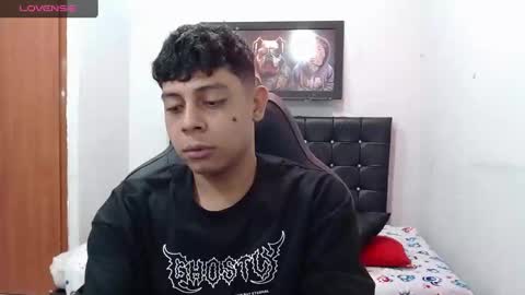 Snapshot of wiilliam_20 chatting on 02/11/25, 02:46 wiilliam online show from 02/11/25, 02:46