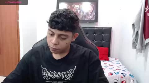 Snapshot of wiilliam_20 chatting on 02/17/25, 03:53 wiilliam online show from 02/17/25, 03:53