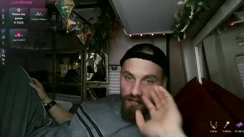 wilclyde1996 online show from 11/28/25, 03:20