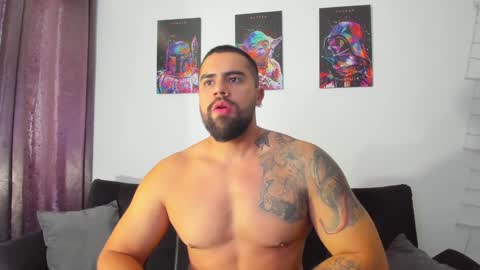 Snapshot of wild_couplesex1 chatting on 01/31/25, 02:17 Devon and Chloe online show from 01/31/25, 02:17