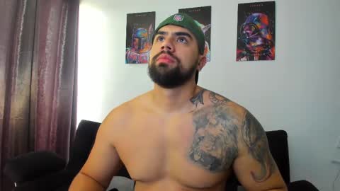 Snapshot of wild_couplesex1 chatting on 03/01/25, 12:34 Devon and Chloe online show from 03/01/25, 12:34