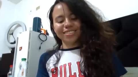 Snapshot of wild_doll2 chatting on 11/29/25, 01:30 wild_doll2 online show from 11/29/25, 01:30