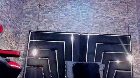 wild_firee_ online show from 02/26/26, 07:57