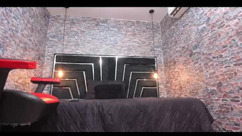 wild_firee_ online show from 05/21/26, 07:54