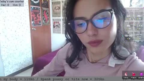 Snapshot of wild_kittys chatting on 03/09/25, 09:03 Katherine and James online show from 03/09/25, 09:03