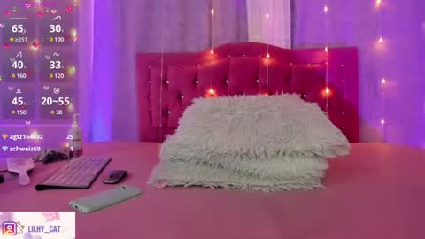 Lily  online show from 02/07/25, 10:41