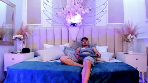 wild lovers  online show from 04/03/26, 04:05