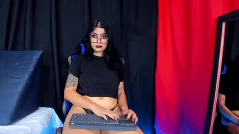 Snapshot of wild_lunaa chatting on 04/16/26, 01:56 Call me Luna online show from 04/16/26, 01:56