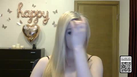 Snapshot of wild_silk_desire chatting on 04/19/26, 06:07 Alina online show from 04/19/26, 06:07