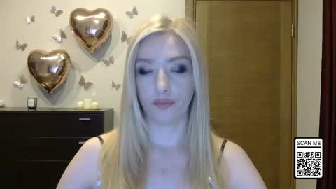Snapshot of wild_silk_desire chatting on 05/14/26, 06:15 Alina online show from 05/14/26, 06:15