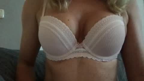 Liesbeth online show from 07/10/26, 09:34