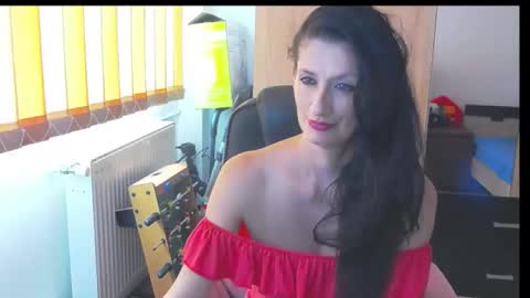 Bea online show from 09/26/25, 07:01