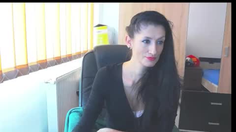 Bea online show from 10/15/25, 06:46