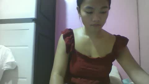 wildchilly_pearl19 online show from 11/10/25, 01:59
