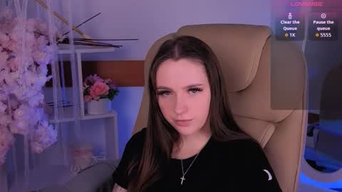 Kara online show from 10/26/25, 07:03