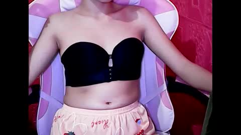 Snapshot of wildhorny_asian chatting on 03/03/25, 09:00 wildhorny_asian online show from 03/03/25, 09:00