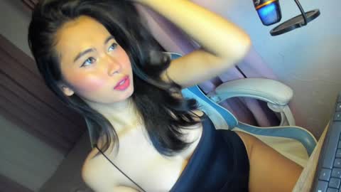 CHRISTINE online show from 01/05/25, 02:08